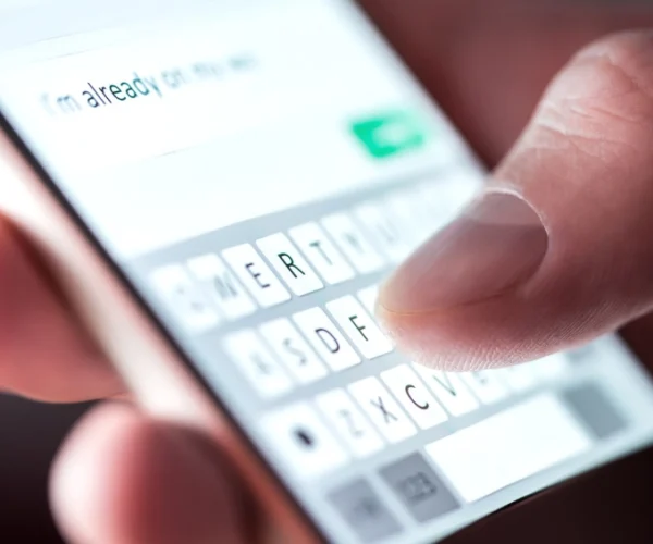 Viltus ziņas sociālajos tīklos: kā tās atpazīt un kritiski vērtēt?