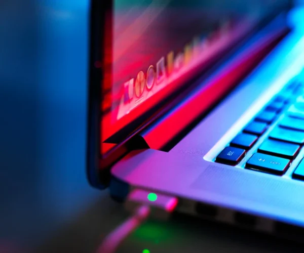 Kiberdrošība: kā pasargāt savus sociālos tīklus no uzlaušanas